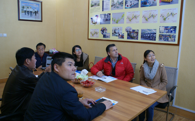 俄罗斯客户订购木屑草莓视频下载网站生产线 俄罗斯客户订购木屑草莓视频下载网站生产线