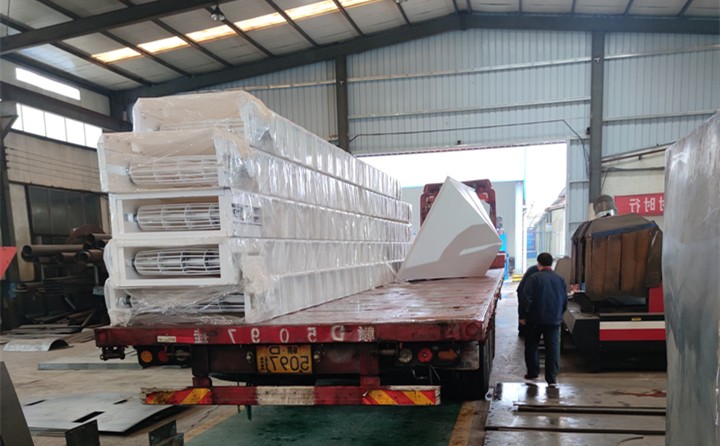 雪天装货中 雪天装货中