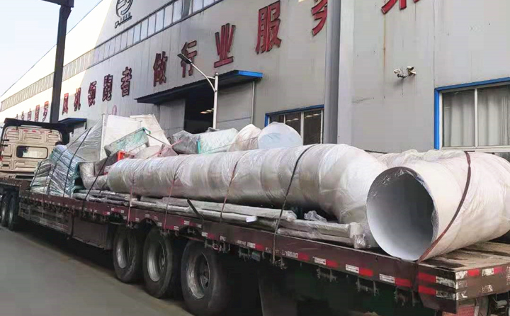 河北生物质草莓视频下载网站装车完成，准备发车