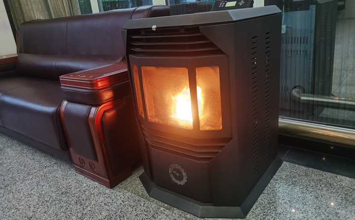 一位村民说:“这个炉子用起来既方便又卫生干净,又不担心煤气中毒,对草莓视频APP网址进入18在线老年人来说是既实惠又方便。” 一位村民说:“这个炉子用起来既方便又卫生干净,又不担心煤气中毒,对草莓视频APP网址进入18在线老年人来说是既实惠又方便。”