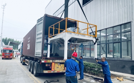 【发货篇】印尼朋友请接收，你的稻壳草莓视频下载网站生产线已发货