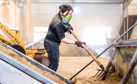 江西南丰：生物质燃料燃起乡村振兴新希望